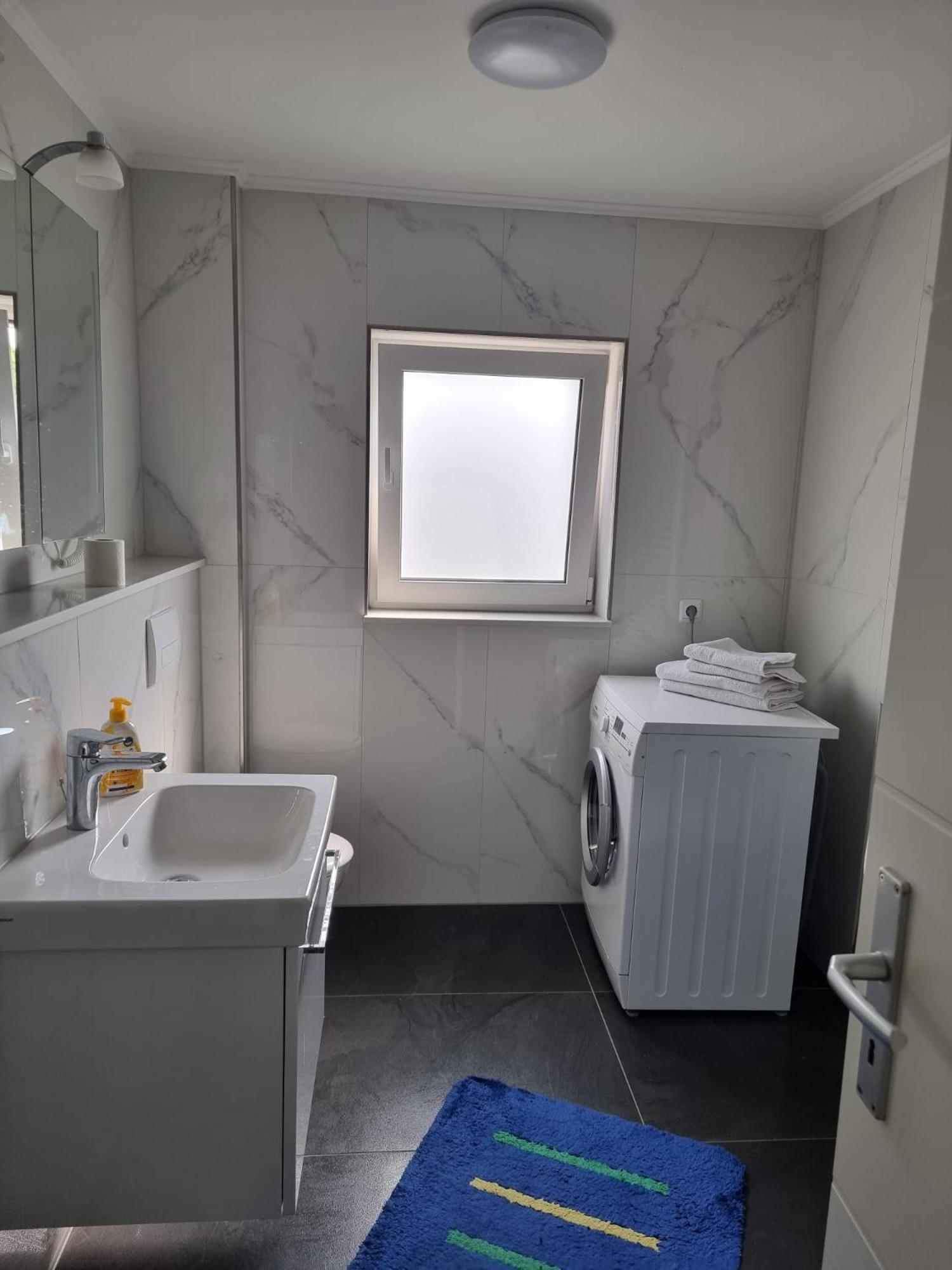 Holiday Apartment Essen 3 Екстериор снимка
